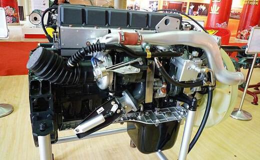 曼發(fā)動機(jī).jpg